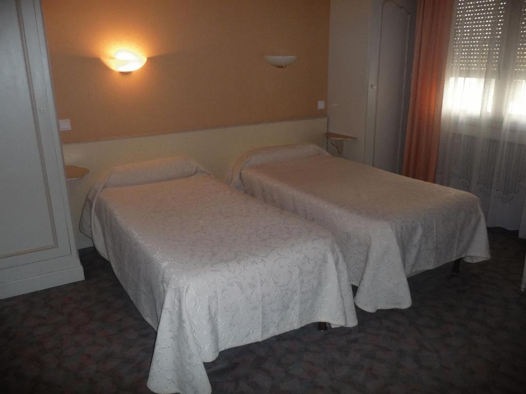La Poste Hotel Vitry-le-François Buitenkant foto