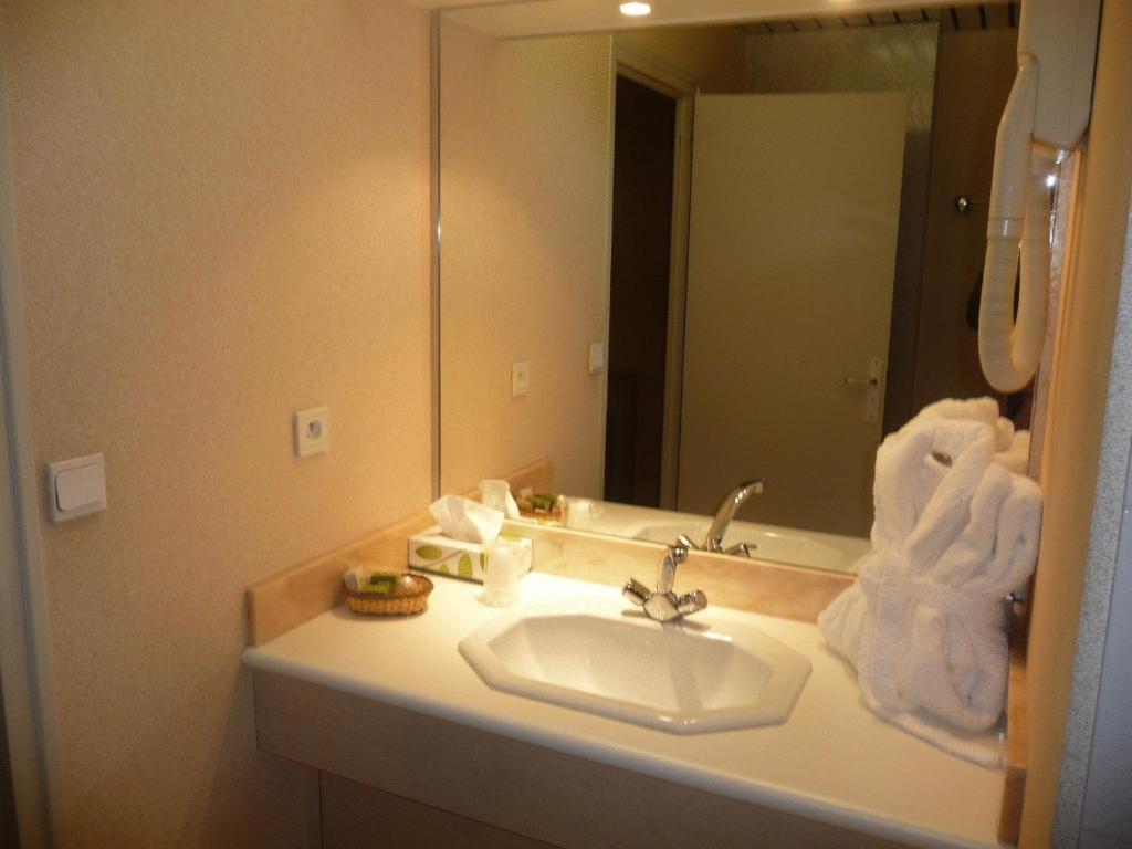 La Poste Hotel Vitry-le-François Kamer foto